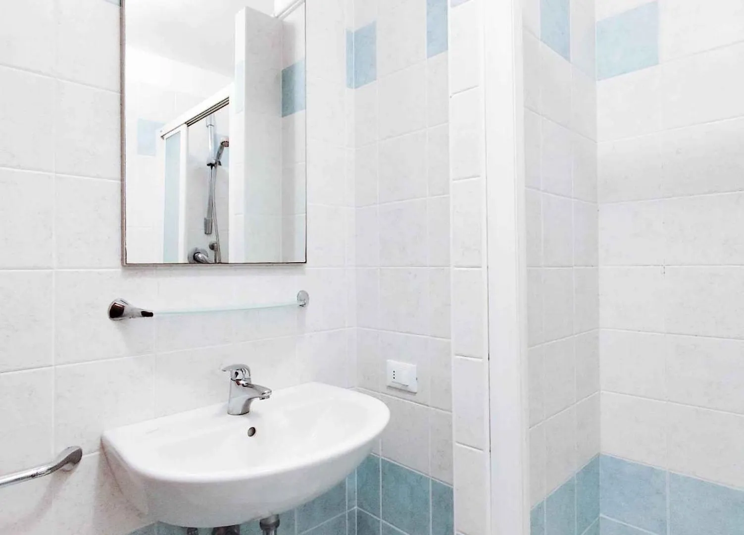 Apartment In Lido Di Jesolo 25358