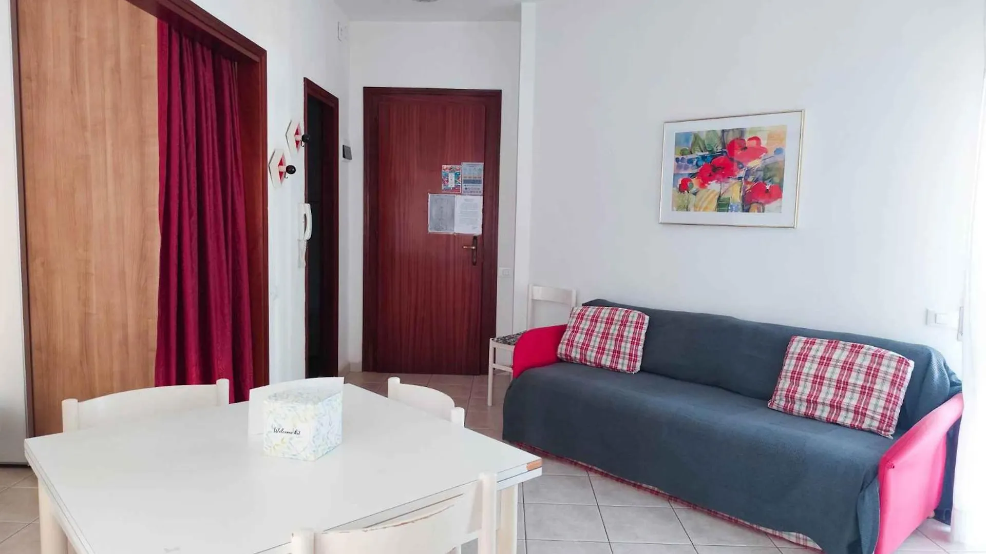 Apartment In Lido Di Jesolo 25358